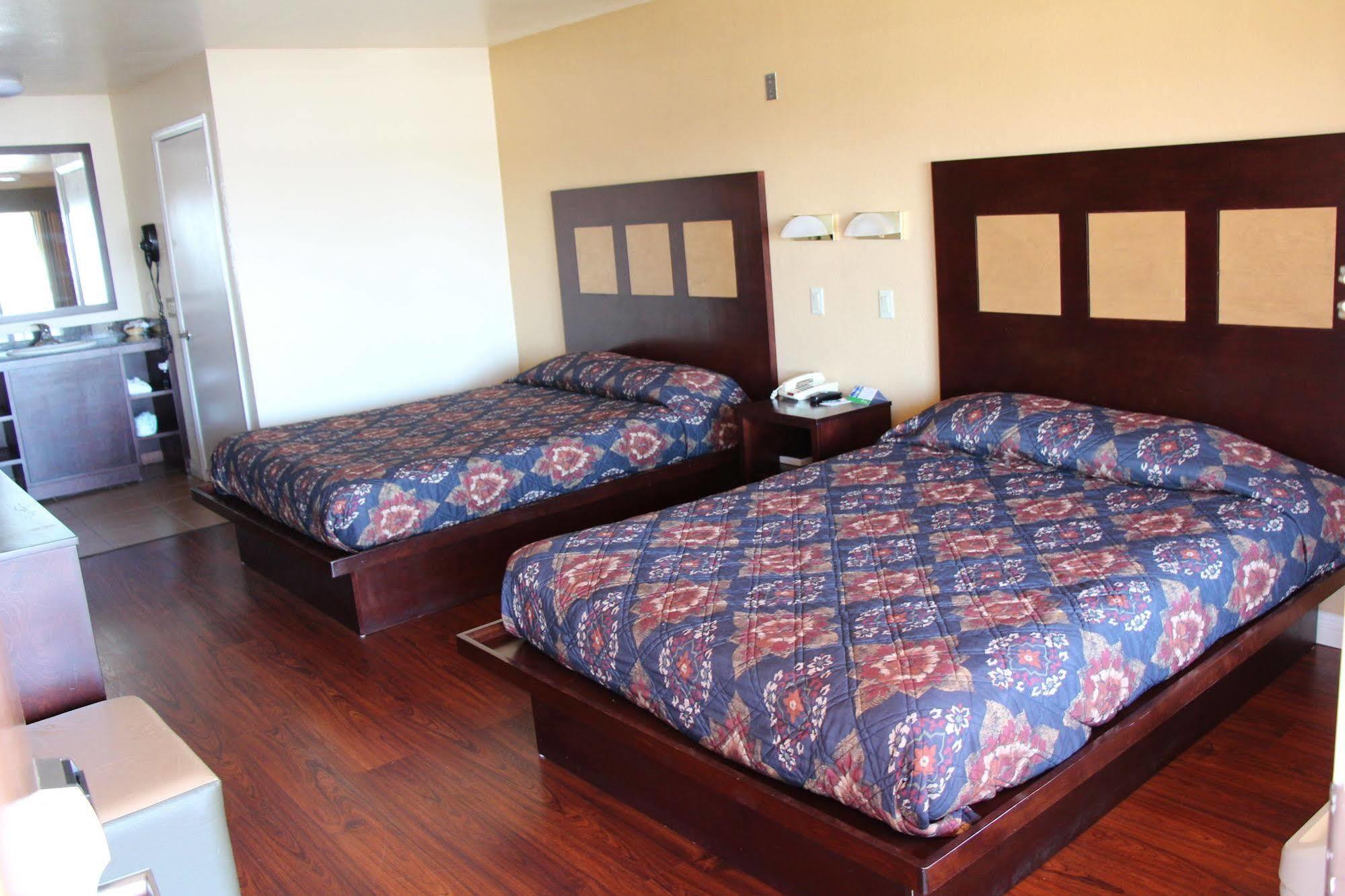 Budget Inn Anaheim/Santa Ana Esterno foto